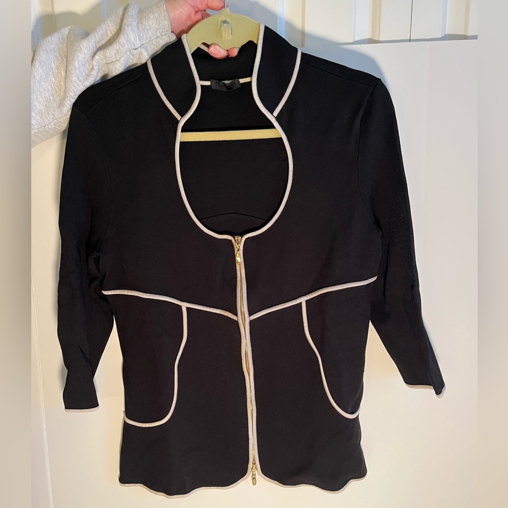 Escada black and white zip front sweater sz L